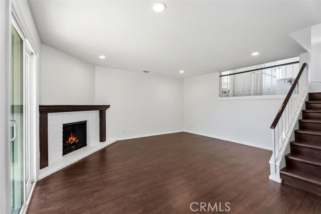 Detail Gallery Image 5 of 35 For 428 W 1st St, Tustin,  CA 92780 - 2 Beds | 2/1 Baths