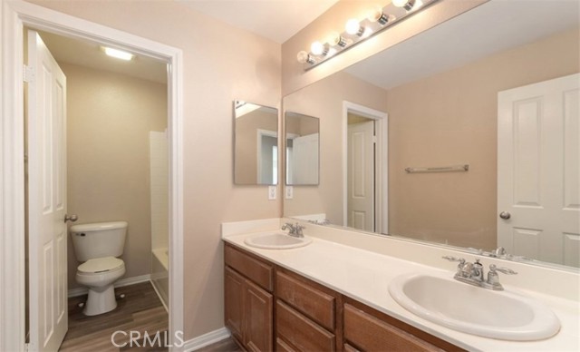 32023 Cottage Glen Drive, Lake Elsinore CA: https://media.crmls.org/medias/843b5040-be74-4b13-b91d-bc27e85bd21b.jpg