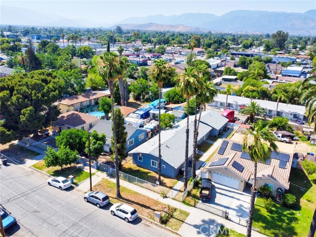 188 E 11th Street, San Bernardino CA: https://media.crmls.org/medias/843bea3c-0089-4604-aca2-ae007bbc793f.jpg