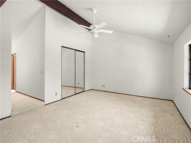 24540 Acorn Court, Newhall CA: https://media.crmls.org/medias/843c1c9e-7e90-4782-914b-d76d9b64a481.jpg