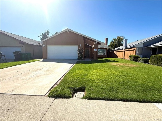Detail Gallery Image 2 of 13 For 14901 Waverly Ln, Irvine,  CA 92604 - 3 Beds | 2 Baths