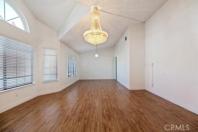 Detail Gallery Image 10 of 57 For 19185 Cochise, Apple Valley,  CA 92308 - 4 Beds | 2 Baths