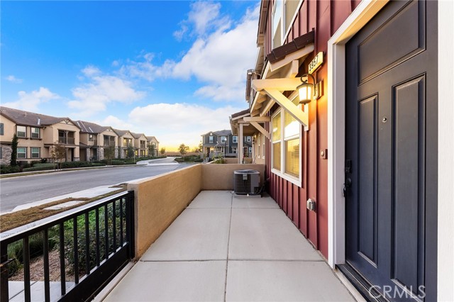 3957 E Huntington, Ontario CA: https://media.crmls.org/medias/843cf455-5158-41d0-aaeb-7d493b01d4c6.jpg