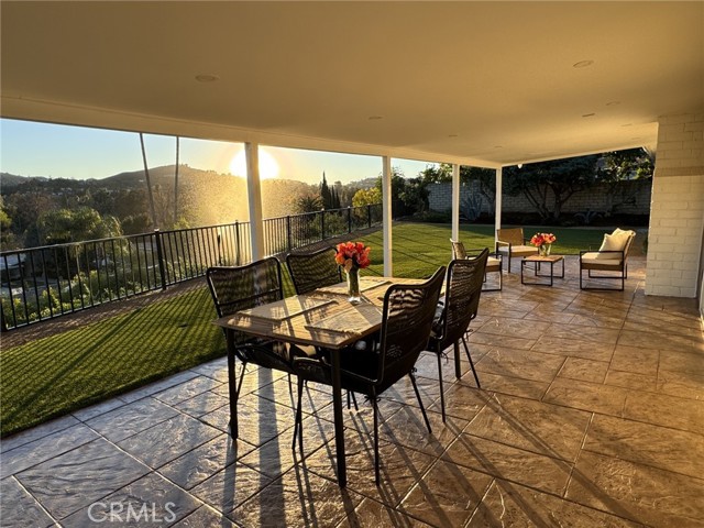 4627 Willens, Woodland Hills CA: https://media.crmls.org/medias/843d179e-93bd-47e5-bf58-33f298b454b5.jpg