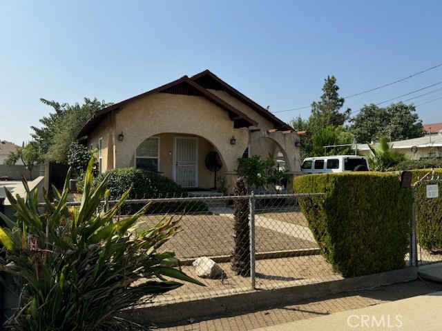 221 N Pasadena Ave, Azusa, CA 91702