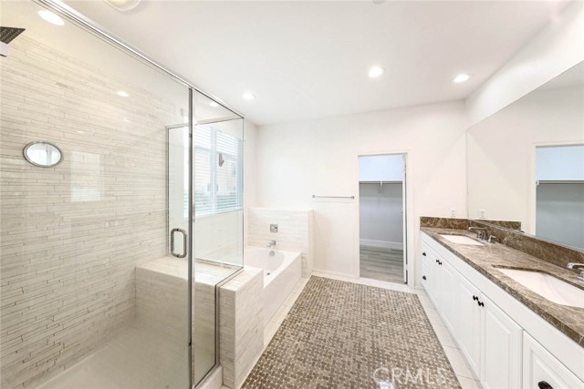 Detail Gallery Image 14 of 31 For 2824 Villa Catalonia Ct, Corona,  CA 92881 - 3 Beds | 2/1 Baths