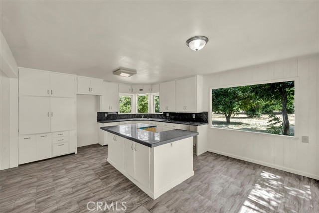 Detail Gallery Image 11 of 38 For 22550 Shady Grove Rd, Middletown,  CA 95461 - 2 Beds | 1 Baths