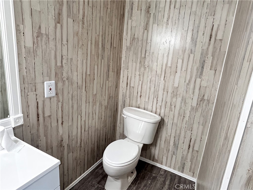 https://media.crmls.org/medias/8440d7dc-7a87-4836-a43e-c3cac43c08b8.jpg?preset=X-Large