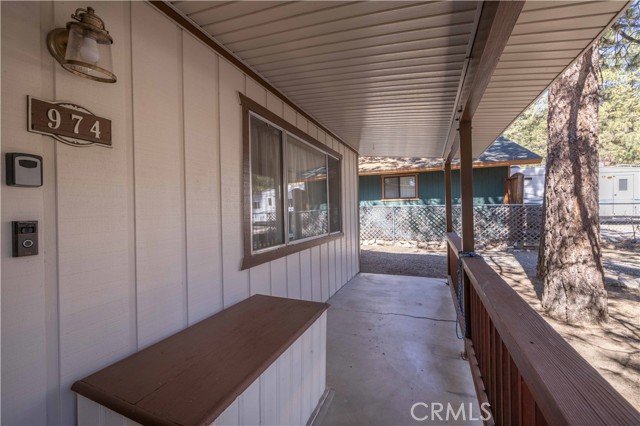 Detail Gallery Image 6 of 31 For 974 Canyon Rd, Fawnskin,  CA 92333 - 2 Beds | 1 Baths