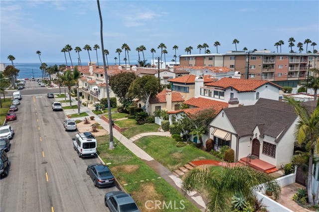 209 Avenue E, Redondo Beach, California 90277, 3 Bedrooms Bedrooms, ,2 BathroomsBathrooms,Residential,Sold,Avenue E,SB22161915