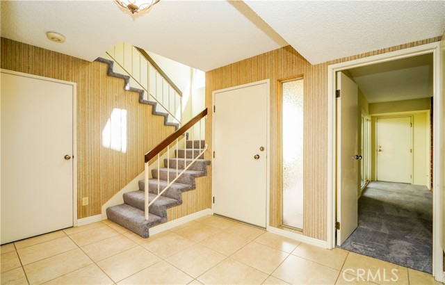 26005 Andrea Court, Mission Viejo CA: https://media.crmls.org/medias/8441be2c-bec5-4f40-9623-d34fce6e7209.jpg