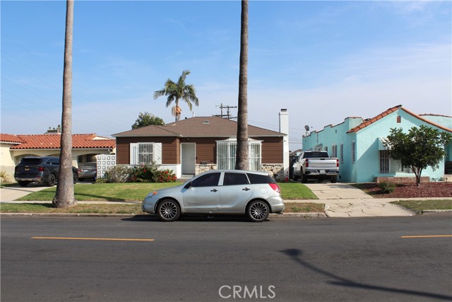 Detail Gallery Image 3 of 43 For 9812 S Denker, Los Angeles,  CA 90047 - 2 Beds | 1 Baths