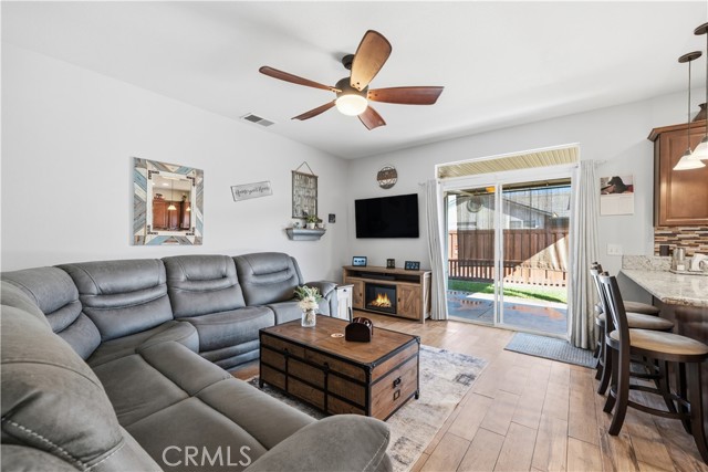 Detail Gallery Image 13 of 43 For 2065 Bergerac, San Jacinto,  CA 92583 - 4 Beds | 2 Baths