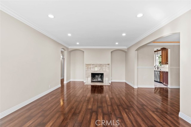 Detail Gallery Image 6 of 61 For 415 Birmingham Rd, Burbank,  CA 91504 - 4 Beds | 3/1 Baths