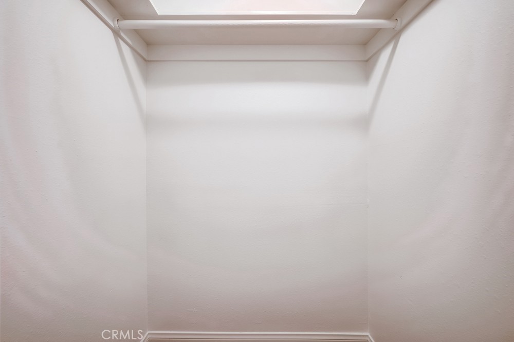 https://media.crmls.org/medias/8443d347-67c0-4a4a-b3b1-646c3c55f0c1.jpg?preset=X-Large
