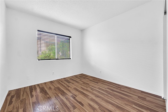 Detail Gallery Image 14 of 23 For 10636 Woodley Ave #8,  Granada Hills,  CA 91344 - 3 Beds | 2 Baths