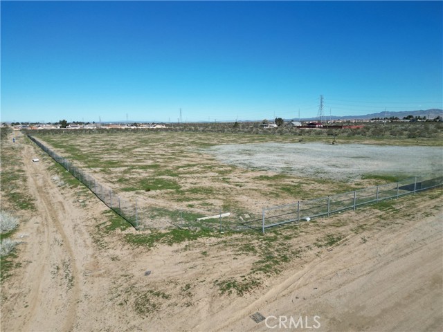 0 Muskrat, Adelanto CA: https://media.crmls.org/medias/84448699-7fba-4369-b3da-374b3daa51e8.jpg
