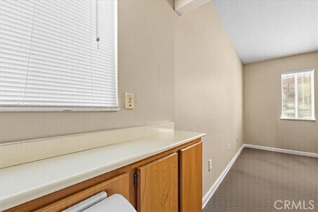 3636 Oak Creek Drive, Ontario CA: https://media.crmls.org/medias/84475438-0ca8-4c90-bfee-d157e3fd5bcb.jpg