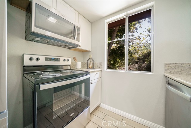 Detail Gallery Image 8 of 25 For 1048 S Idaho St #16,  La Habra,  CA 90631 - 2 Beds | 2 Baths
