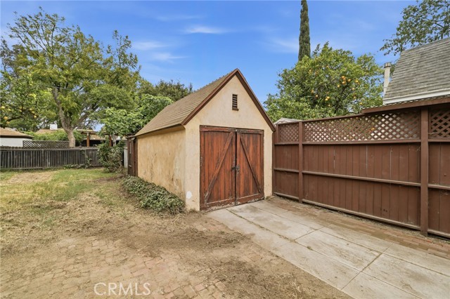 Detail Gallery Image 21 of 26 For 4720 Denny, Toluca Lake,  CA 91602 - 2 Beds | 1 Baths