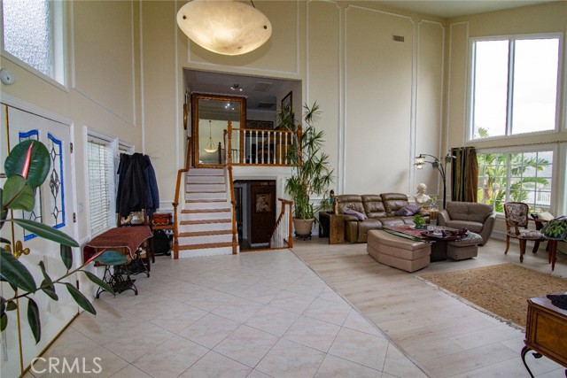 11958 Darby Avenue, Porter Ranch CA: https://media.crmls.org/medias/8448261f-838c-4a0e-8f4f-73c3b9b6962b.jpg