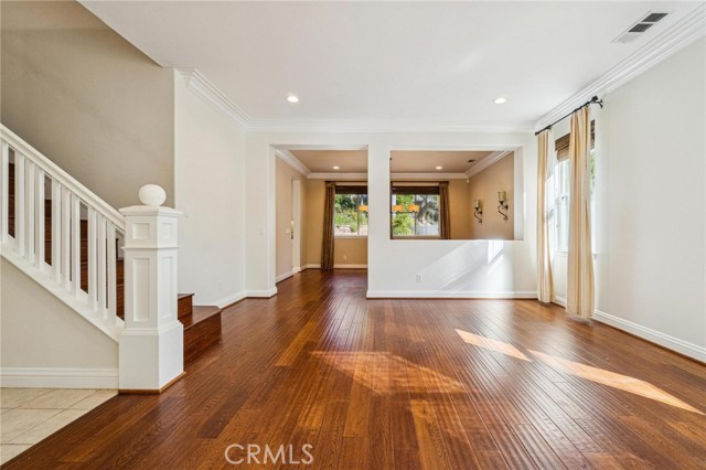 Detail Gallery Image 7 of 65 For 26511 Brooks Cir, Stevenson Ranch,  CA 91381 - 5 Beds | 3/1 Baths