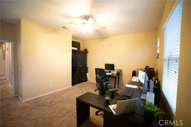 Detail Gallery Image 13 of 14 For 13539 Laurel Ct, Corona,  CA 92880 - 5 Beds | 3/1 Baths