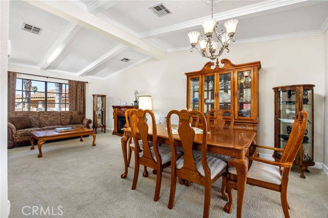 Detail Gallery Image 10 of 61 For 30176 Windward, Canyon Lake,  CA 92587 - 4 Beds | 2 Baths