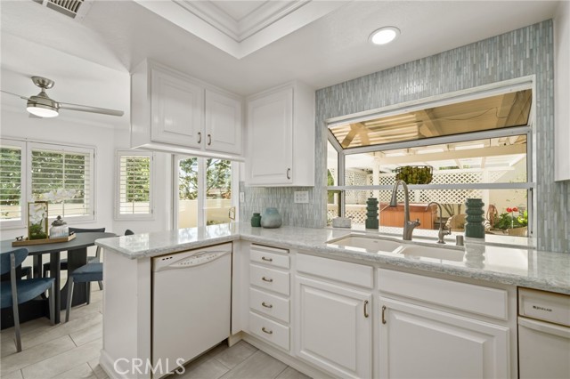 Detail Gallery Image 20 of 62 For 860 Calle Del Sol, Upland,  CA 91784 - 3 Beds | 3 Baths