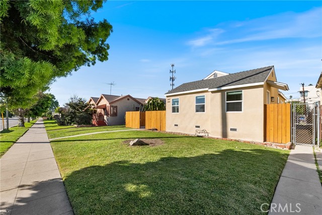 Detail Gallery Image 10 of 11 For 2907 Obama Bld, Leimert Park,  CA 90018 - 2 Beds | 1 Baths