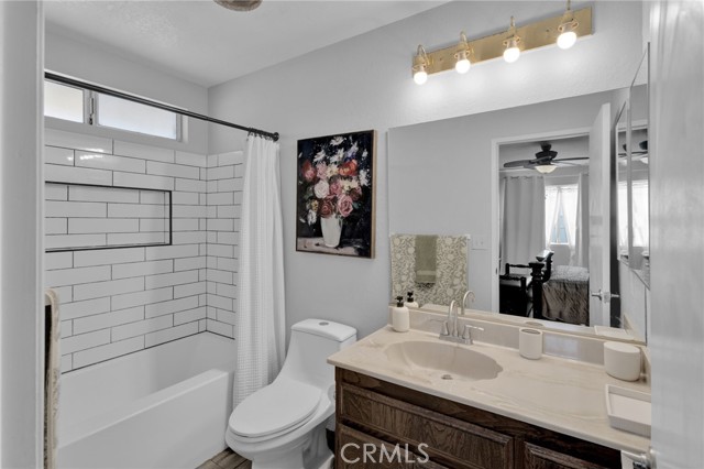 22612 Viento Road, Apple Valley CA: https://media.crmls.org/medias/844b436a-8f68-48d5-bd6c-8f9d6d599969.jpg