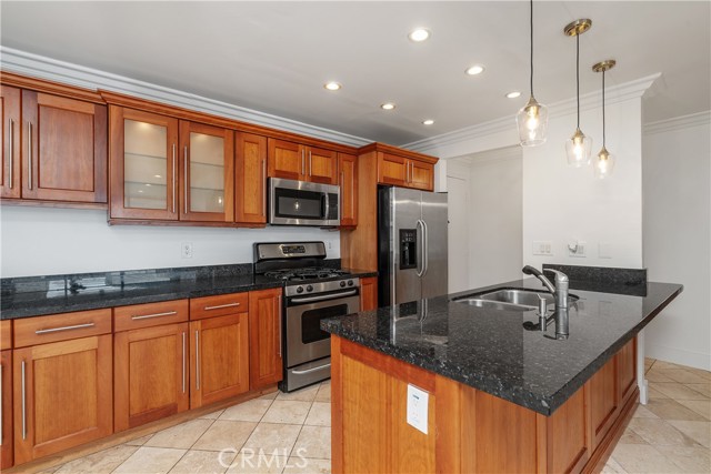 Detail Gallery Image 9 of 33 For 911 N Kings Rd #319,  West Hollywood,  CA 90069 - 1 Beds | 1 Baths