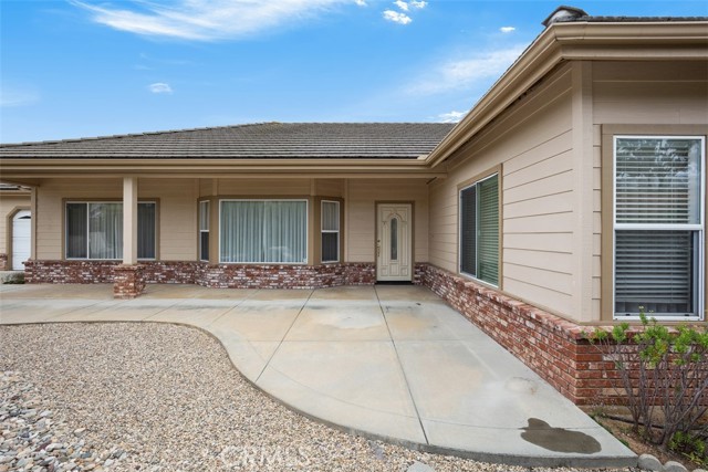 1103 Mcdonald Meadows, Fallbrook CA: https://media.crmls.org/medias/844c4a83-072f-4fb3-8221-ad536ffeb248.jpg