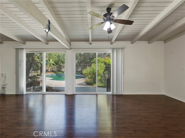 Detail Gallery Image 15 of 59 For 10918 Reseda, Porter Ranch,  CA 91326 - 3 Beds | 2 Baths