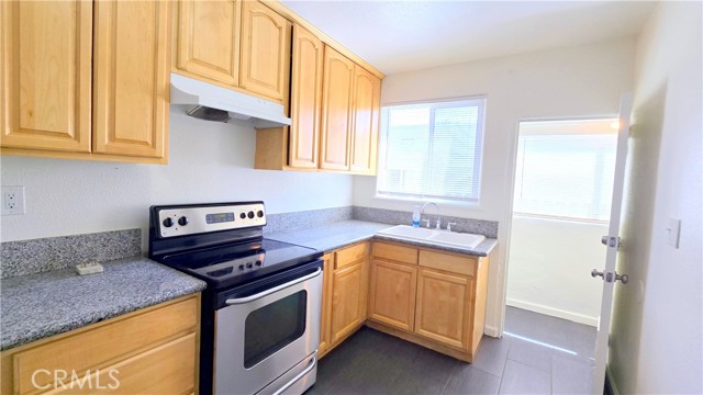 Detail Gallery Image 6 of 12 For 1362 N D St a,  San Bernardino,  CA 92405 - 1 Beds | 1 Baths