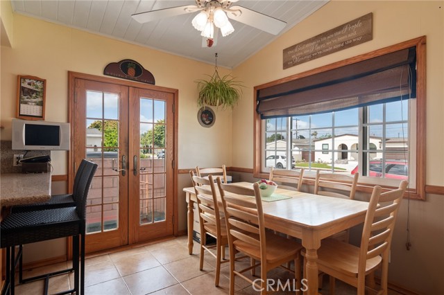 Detail Gallery Image 10 of 33 For 23714 Alliene Ave, Torrance,  CA 90501 - 4 Beds | 2 Baths
