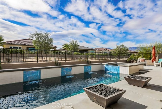 25 Chardonnay, Rancho Mirage CA: https://media.crmls.org/medias/844d36fe-6ad6-4ec6-8652-7248620a543a.jpg