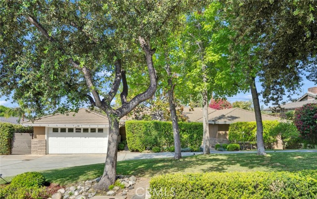 1811 Chantry Drive, Arcadia CA: https://media.crmls.org/medias/844d7bdc-03d4-4333-9526-90b4b37010d5.jpg