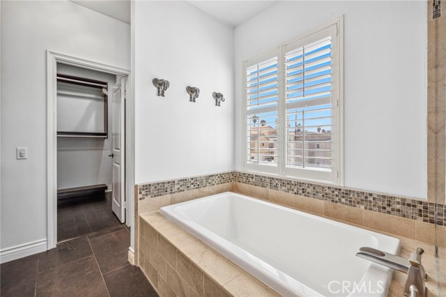 Detail Gallery Image 45 of 66 For 402 22nd St, Huntington Beach,  CA 92648 - 3 Beds | 3/1 Baths