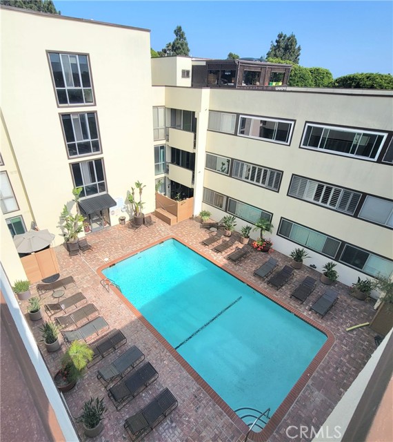 Detail Gallery Image 4 of 54 For 1015 N Kings Rd #205,  West Hollywood,  CA 90069 - 1 Beds | 2 Baths