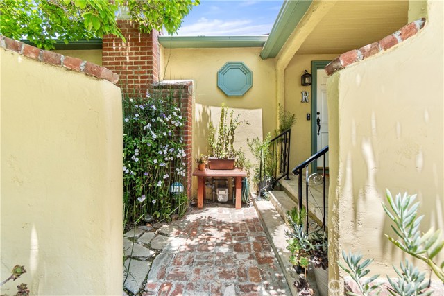 Detail Gallery Image 5 of 55 For 13611 Walnut St, Whittier,  CA 90602 - 3 Beds | 2 Baths