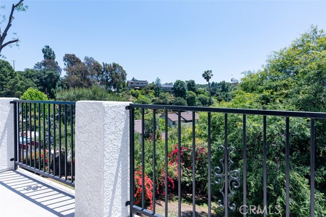 Detail Gallery Image 8 of 38 For 1515 Indiana Ave, South Pasadena,  CA 91030 - 5 Beds | 3/1 Baths