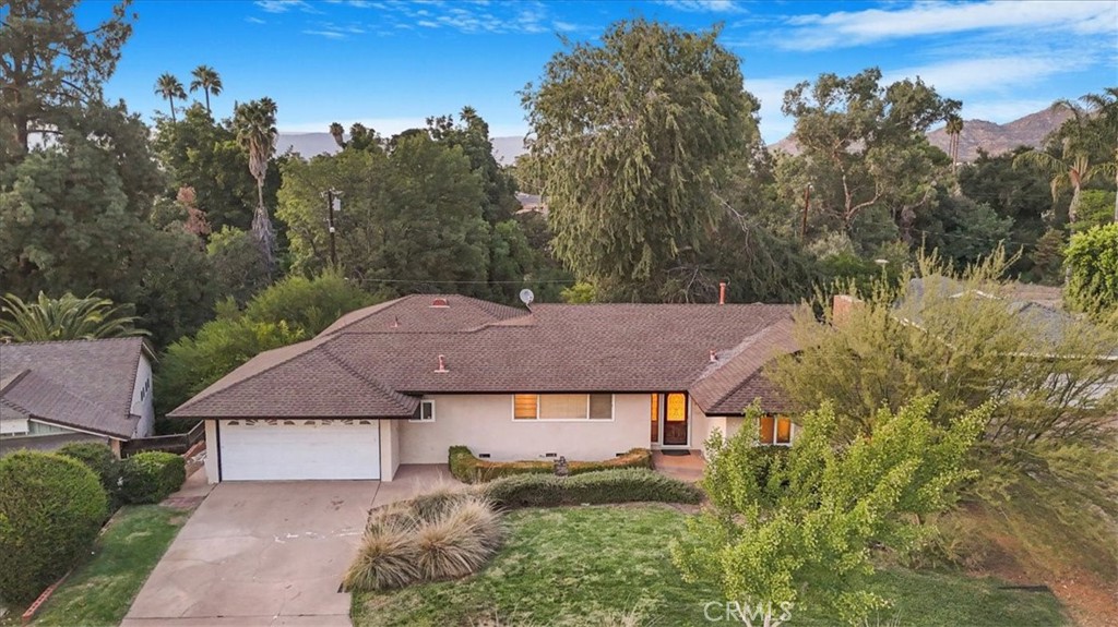1787 Prince Albert Drive