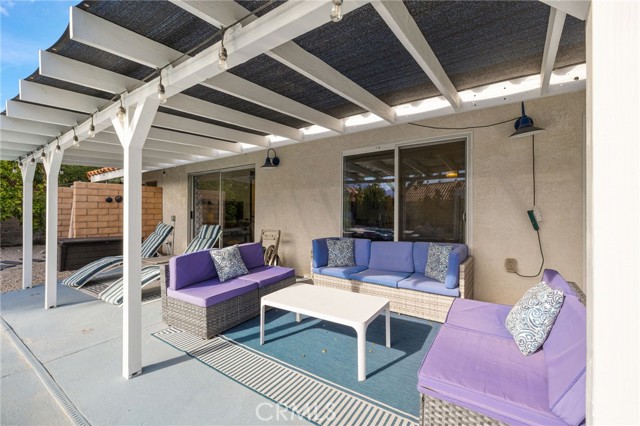 Detail Gallery Image 15 of 51 For 1479 E Francis Dr, Palm Springs,  CA 92262 - 3 Beds | 2 Baths