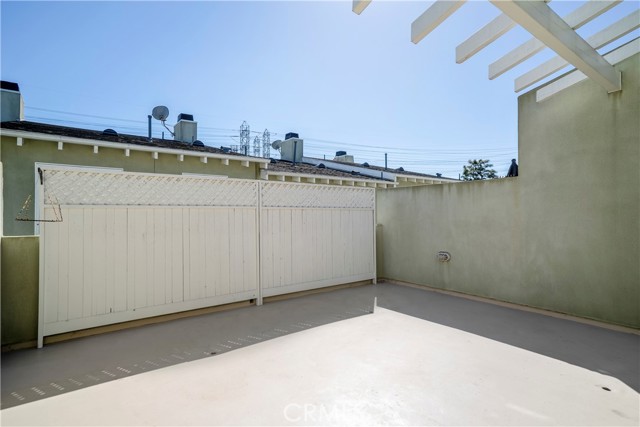 Detail Gallery Image 24 of 30 For 5562 W 190th St, Torrance,  CA 90503 - 3 Beds | 2/1 Baths