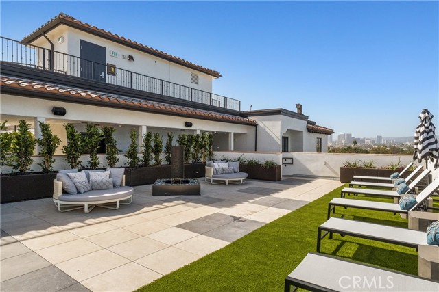 Detail Gallery Image 36 of 38 For 1333 S Orange Grove Ave #401,  Los Angeles,  CA 90019 - 3 Beds | 2/1 Baths