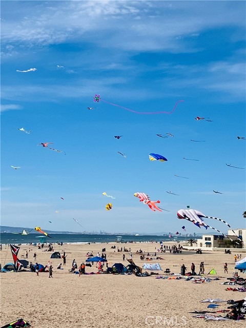 117 Alabama Street, Huntington Beach CA: https://media.crmls.org/medias/8450d7d6-3861-46f0-a72c-939a13322df6.jpg