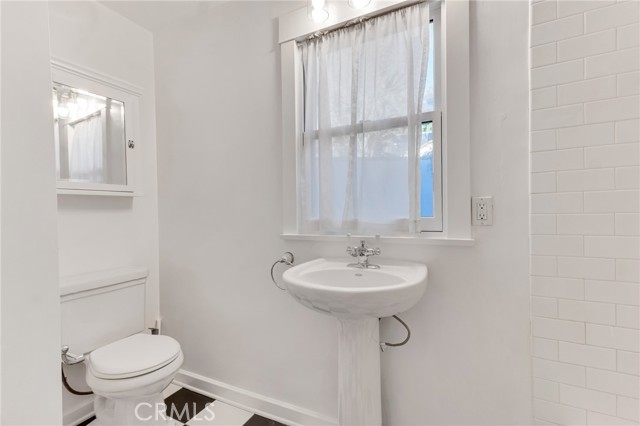 Detail Gallery Image 29 of 36 For 6117 Glen Holly St, Los Angeles,  CA 90068 - 2 Beds | 2 Baths