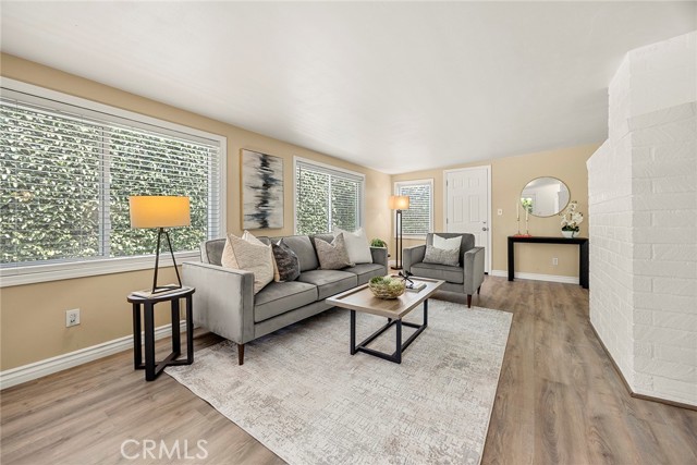 2341 E Monroe Avenue, Orange CA: https://media.crmls.org/medias/84533d0c-9a84-4171-8d7e-630d4fa9c0c6.jpg