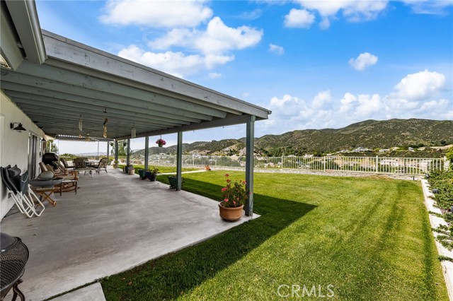 36608 Oak Ridge Drive, Yucaipa CA: https://media.crmls.org/medias/84543ff3-d342-4883-a990-dc15fb9ef4d2.jpg
